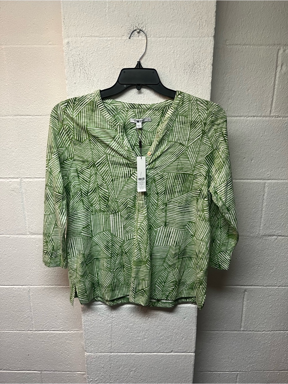 Chico's Green Leaf-Print V-Neck Blouse